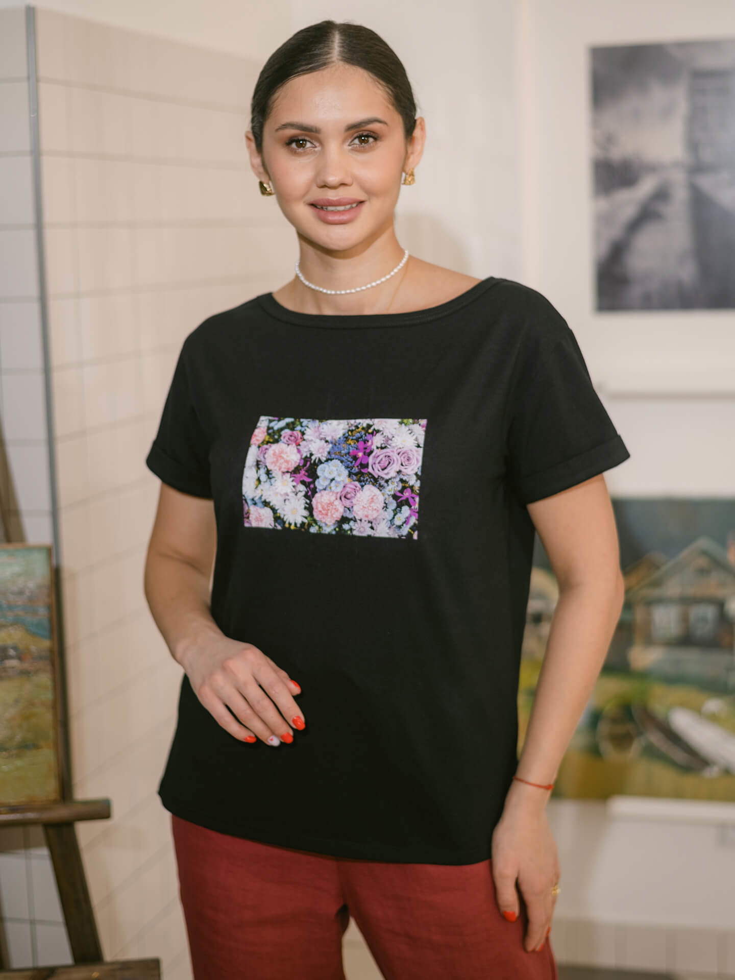 Футболка с подворотом и принтом