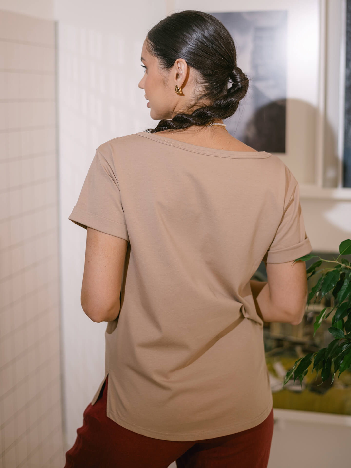 Футболка с подворотом и принтом