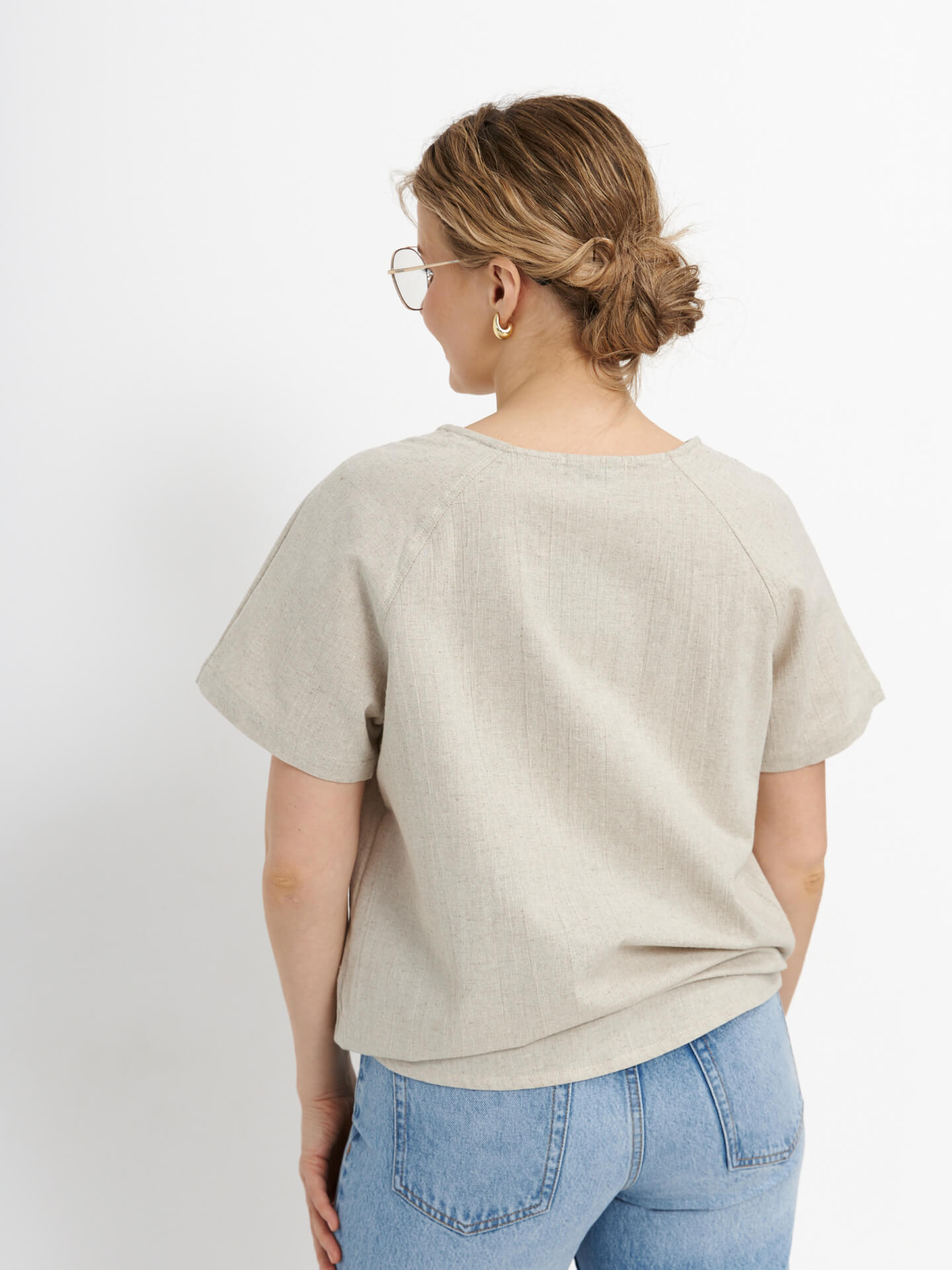 Блуза с низом на резинке