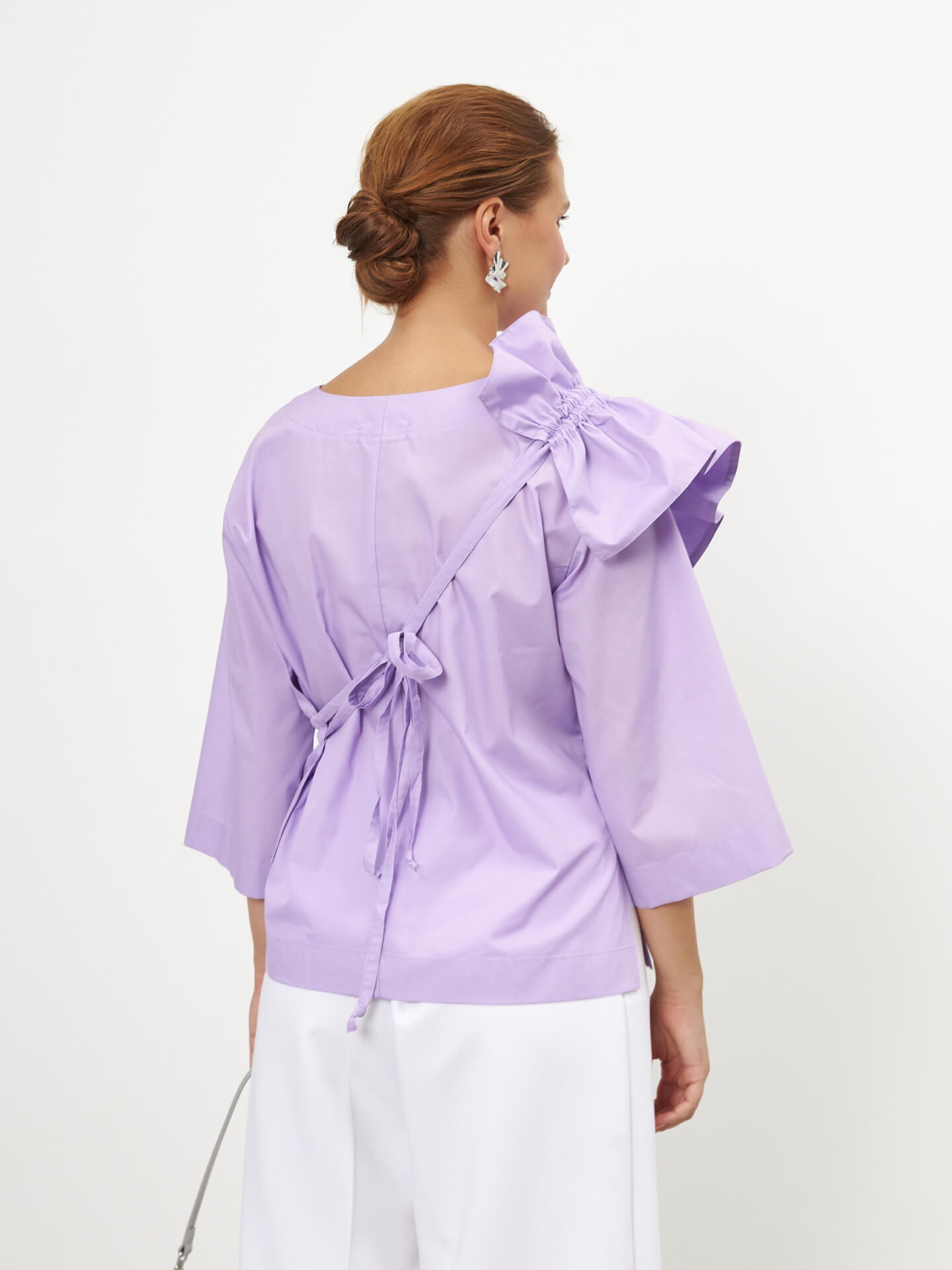 Блуза со съемным воланом