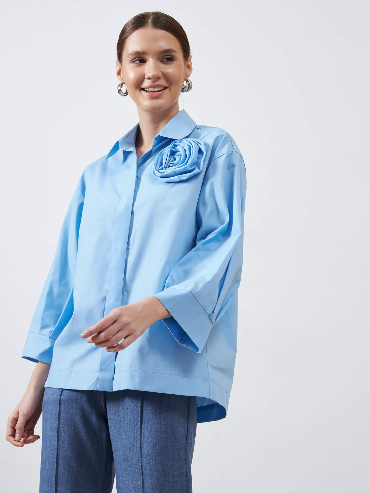 Рубашка с цветком