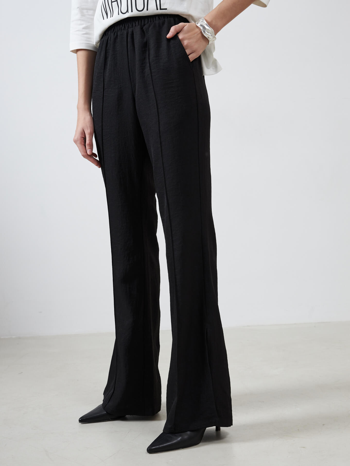 Брюки с разрезами