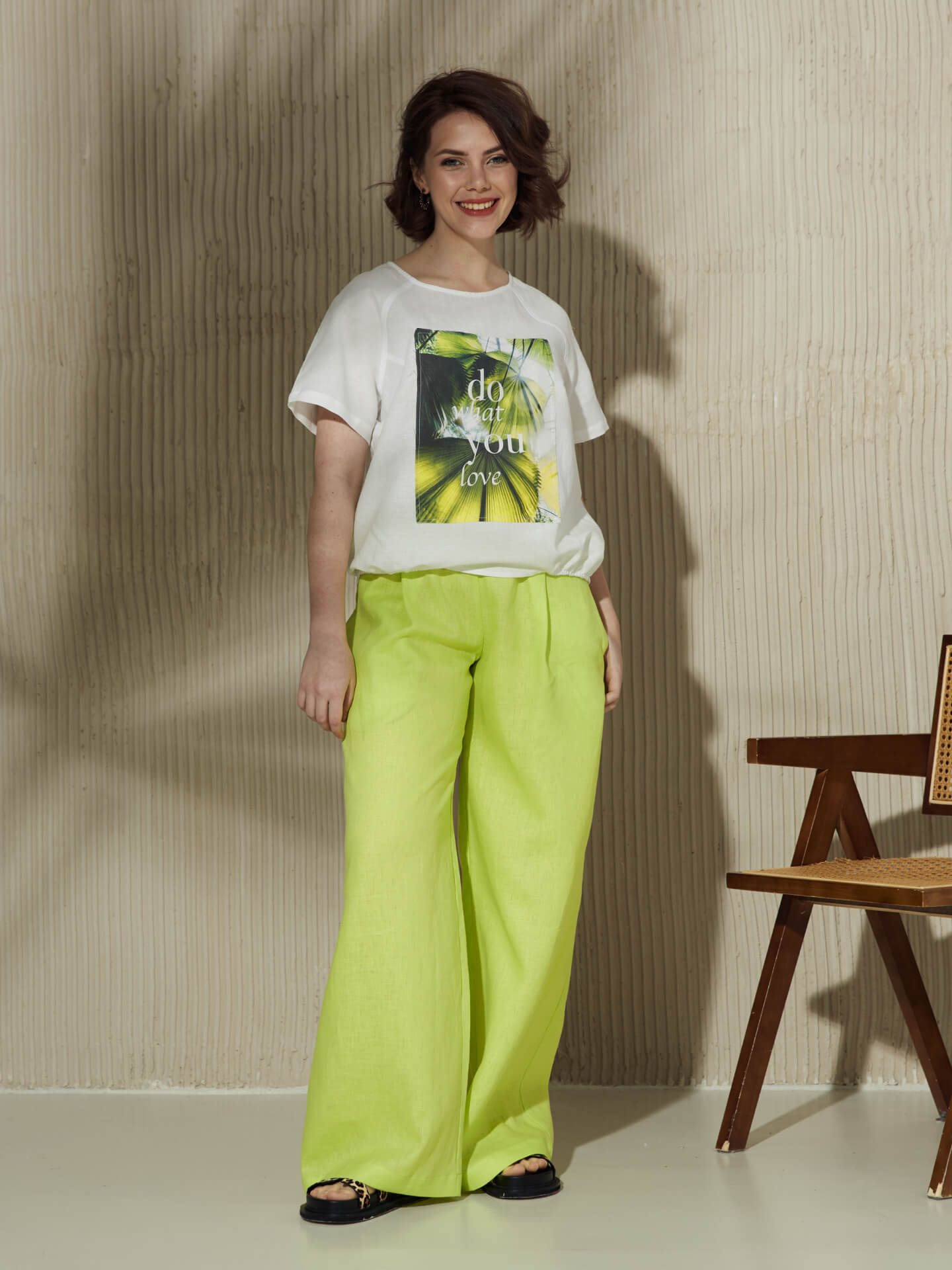 Брюки с брендированной резинкой