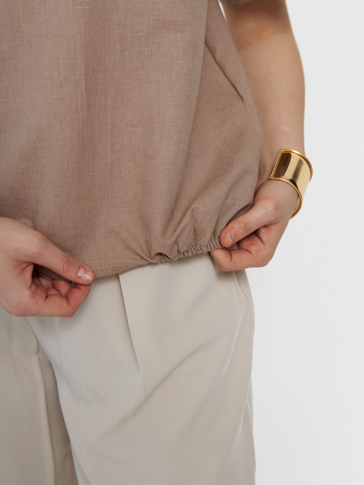 Блуза с низом на резинке