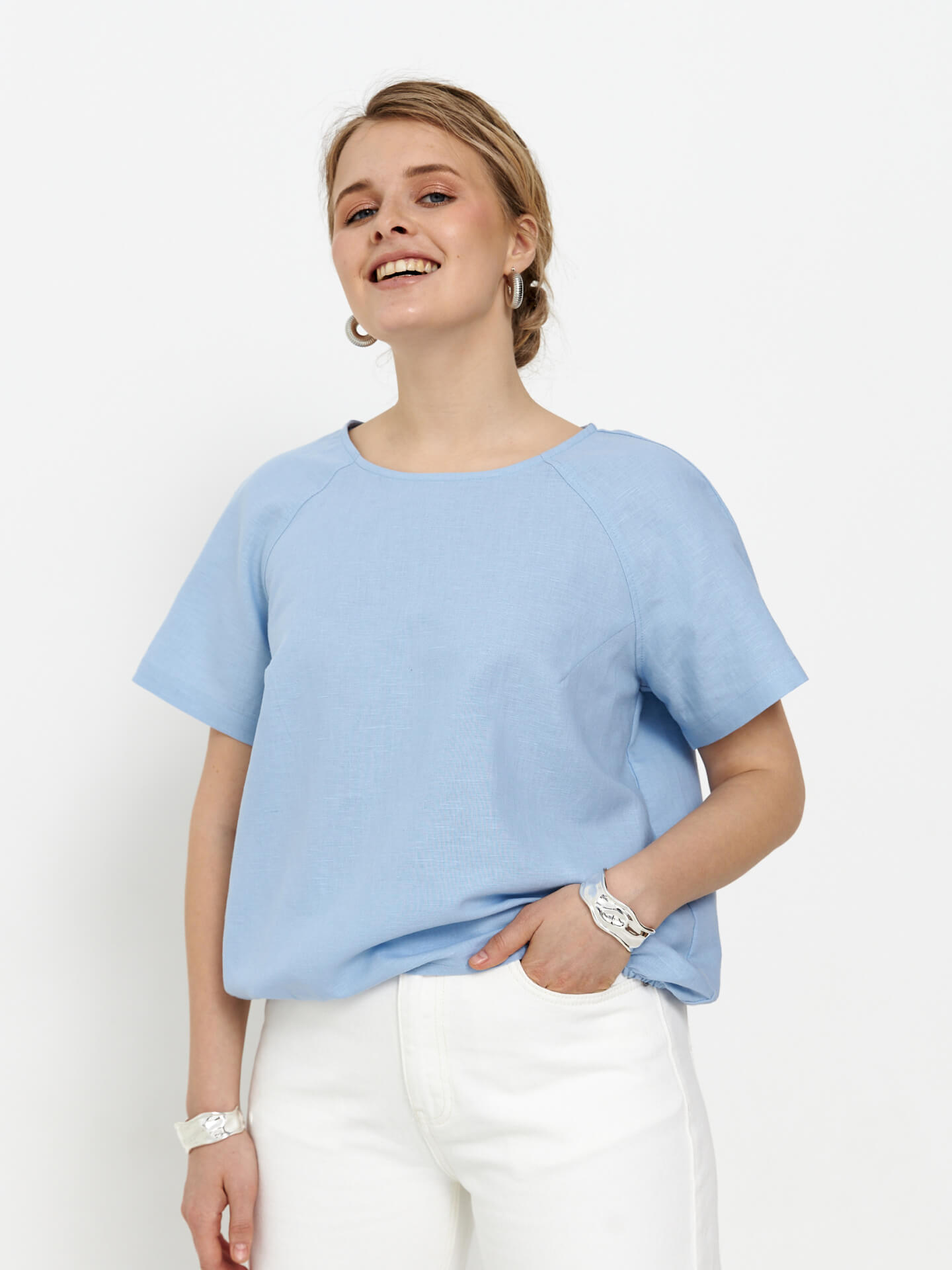 Блуза с низом на резинке