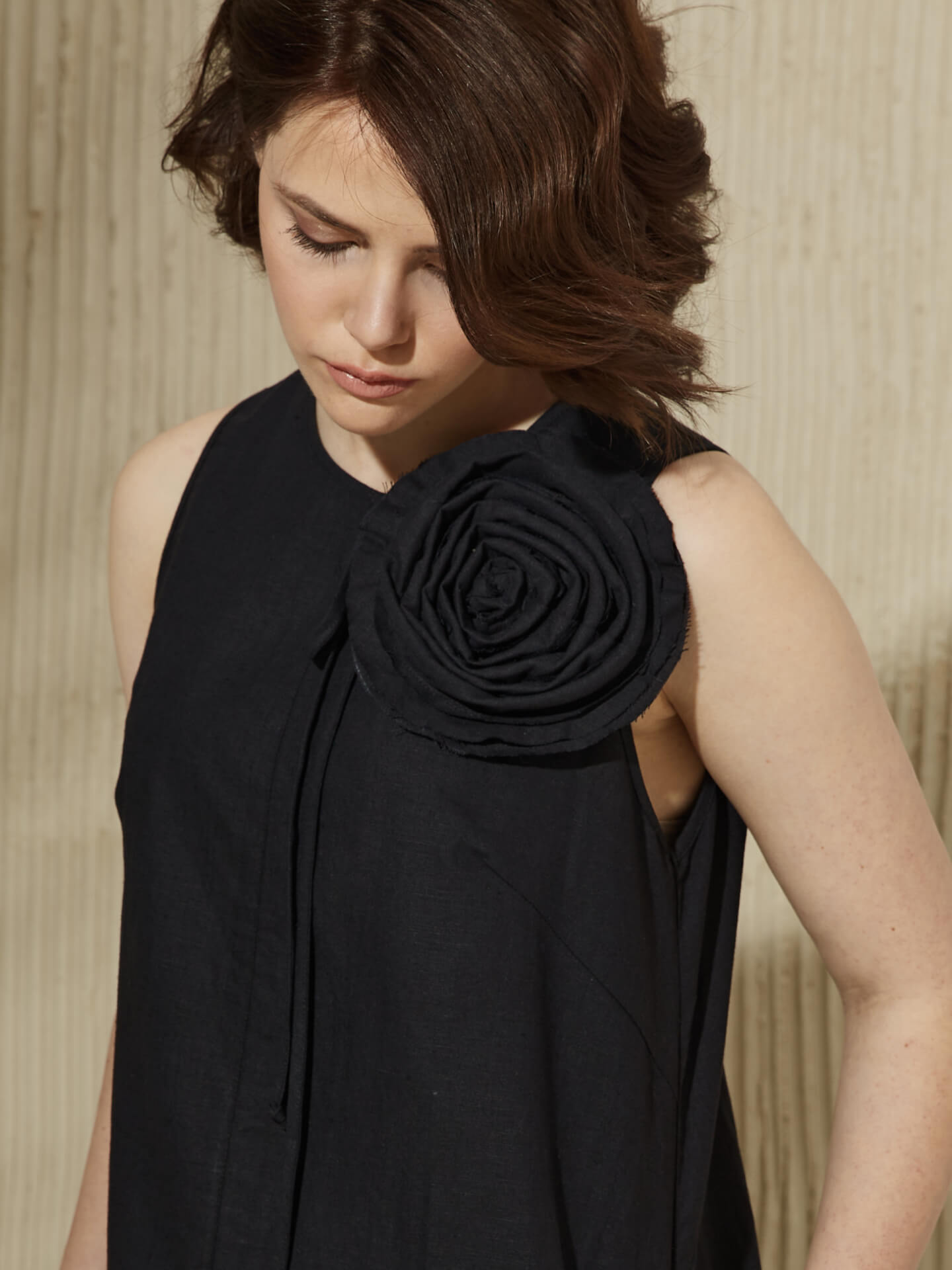 Платье-сарафан с цветком